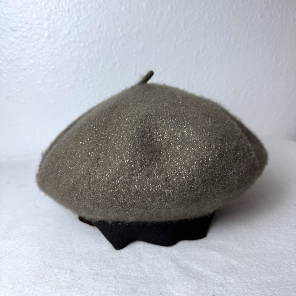 New CC Exclusives Taupe Gold Wool Beret Hat Soft Winter Neutral Parisian Preppy